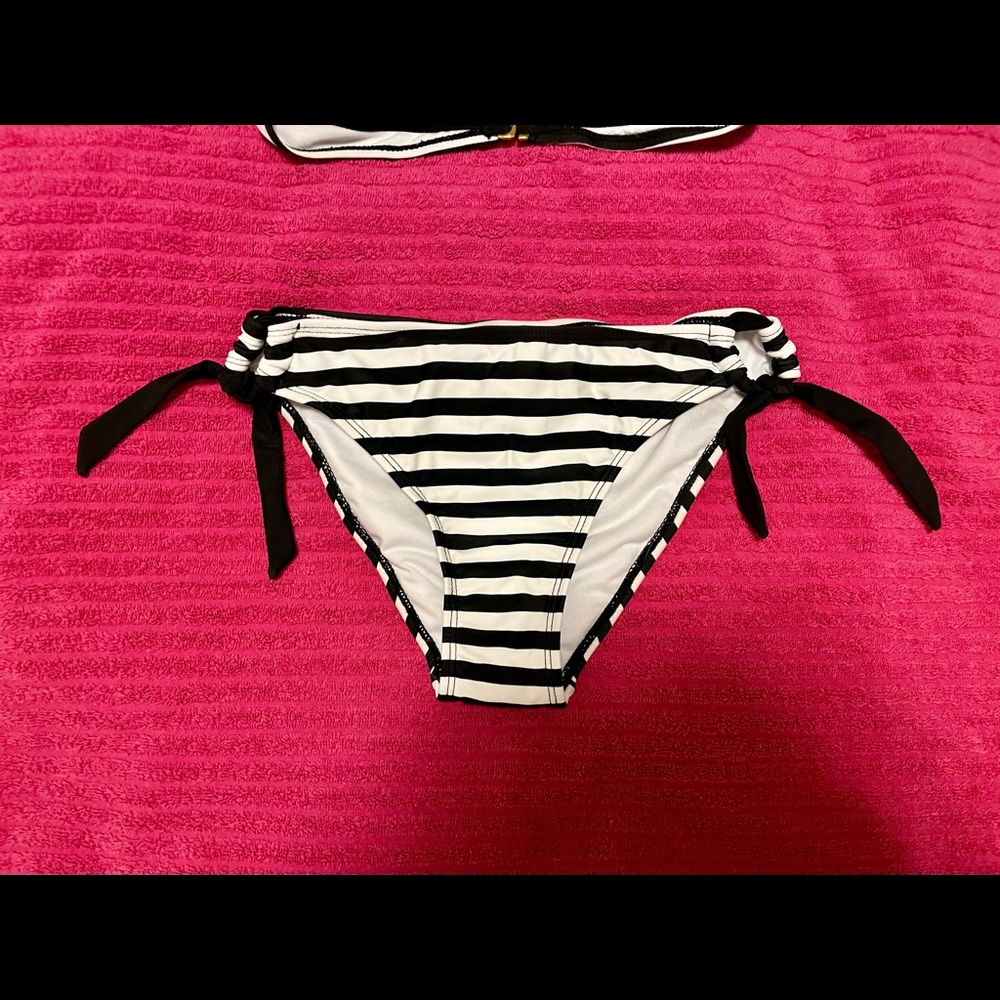 NWOT Retro Stripes Bikini Bottom